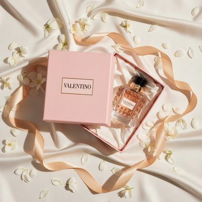 Valentino Donna Born in Roma Eau de Parfum - Flat Lay Packaging